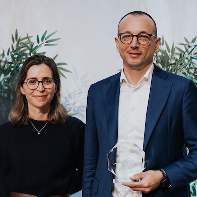 L'Excellence académique et une recherche de pointe L'Excellence académique et une recherche de pointe