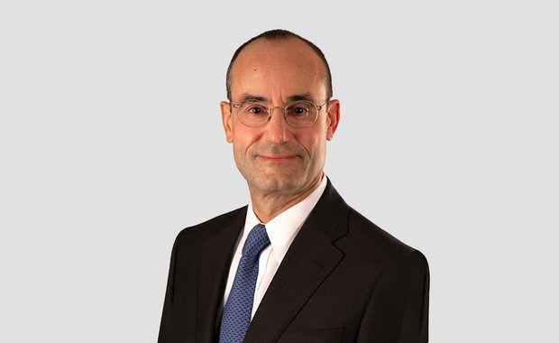 François Note (E80) soutient la Fondation ESSEC depuis la Suisse