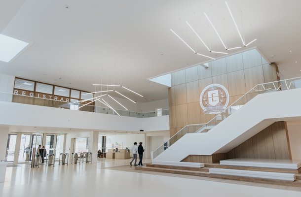 ESSEC-Welcome-by-Nicolas-Launay (53) (2).jpg